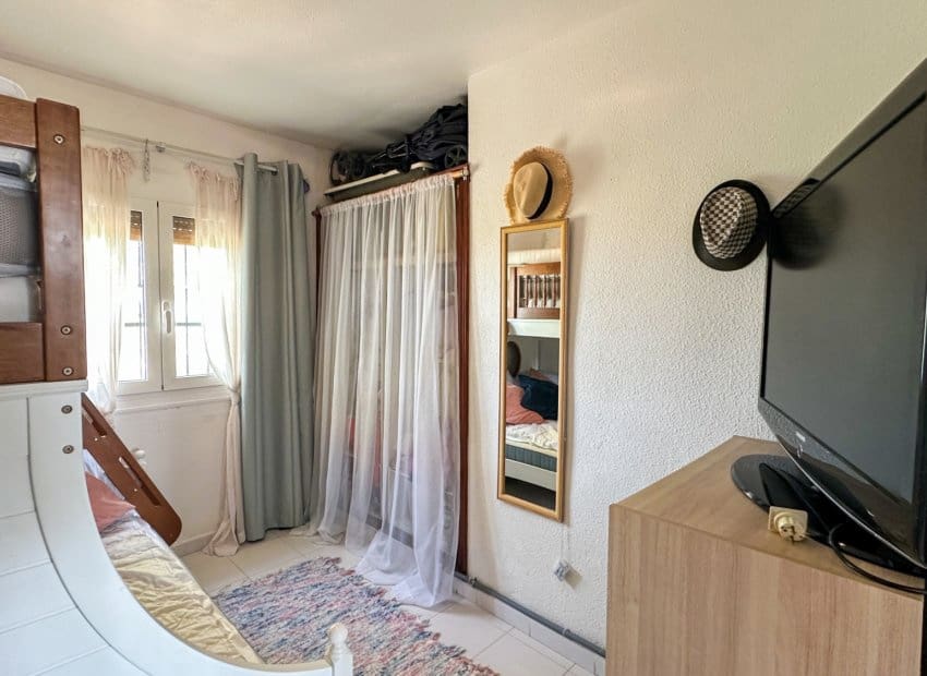 1 sovrum Bungalow till salu i San Miguel de Salinas med pool - 105 000 € (Ref: 10131966)