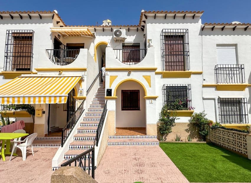 1 sovrum Bungalow till salu i San Miguel de Salinas med pool - 105 000 € (Ref: 10131966)
