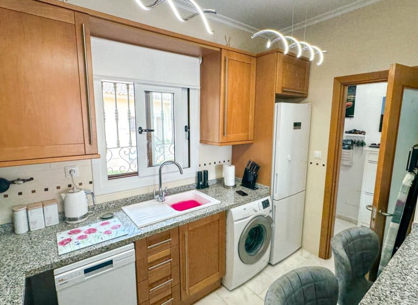 2 bedroom Townhouse for sale in Algorfa with pool garage - € 239,950 (Ref: 10131967)