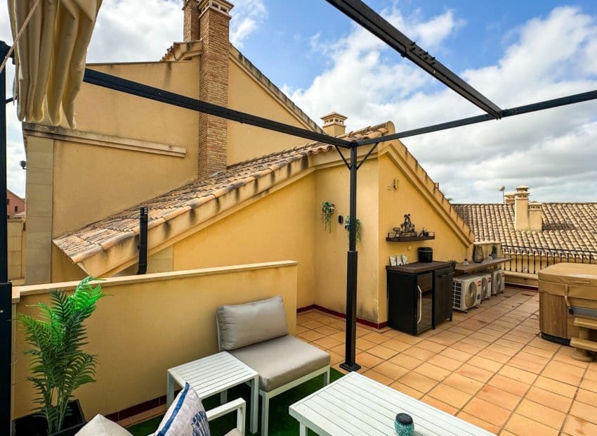 2 bedroom Townhouse for sale in Algorfa with pool garage - € 239,950 (Ref: 10131967)