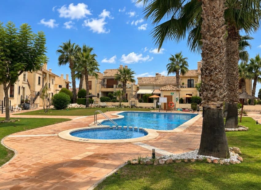 2 bedroom Townhouse for sale in Algorfa with pool garage - € 239,950 (Ref: 10131967)