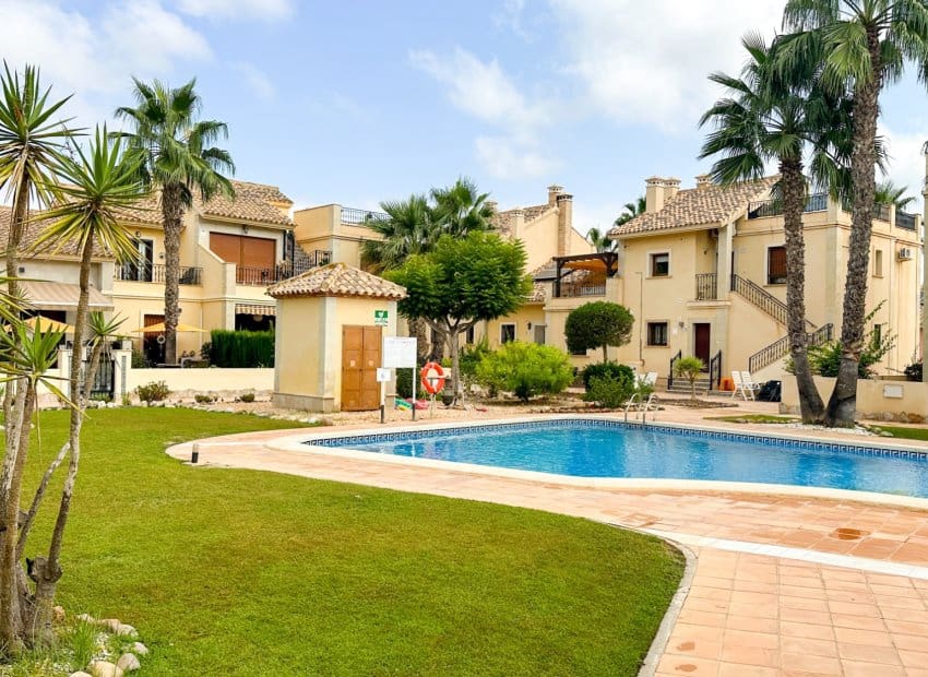 2 bedroom Townhouse for sale in Algorfa with pool garage - € 239,950 (Ref: 10131967)