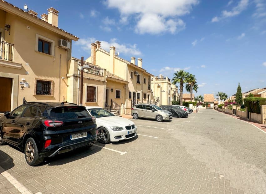 2 bedroom Townhouse for sale in Algorfa with pool garage - € 239,950 (Ref: 10131967)