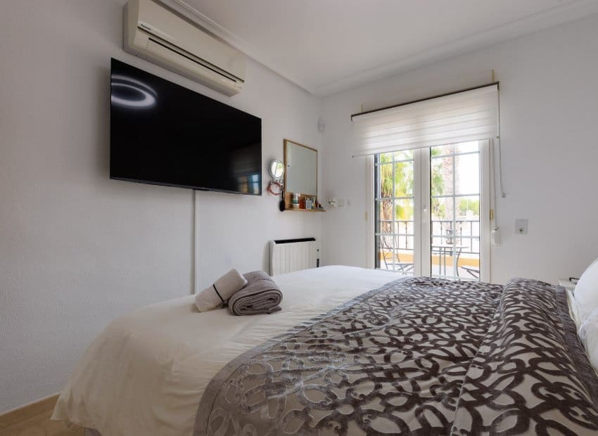 2 soverom Hus til salgs i Los Dolses med svømmebasseng garasje - € 265 000 (Ref: 10140145)