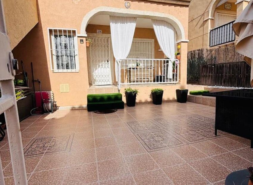 2 slaapkamer Appartement te koop in Villamartin met zwembad - € 155.000 (Ref: 10162012)