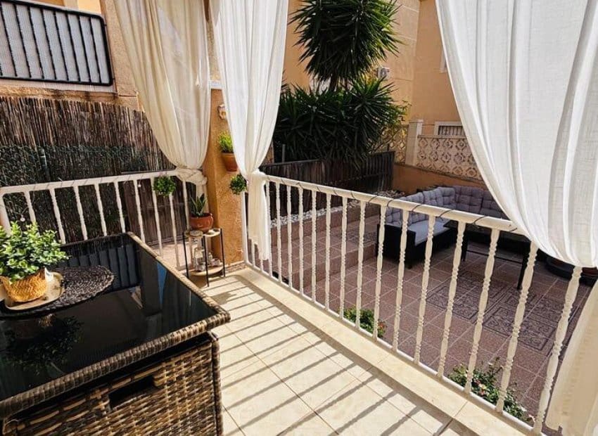 2 slaapkamer Appartement te koop in Villamartin met zwembad - € 155.000 (Ref: 10162012)