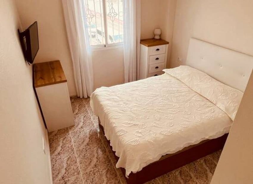 3 bedroom Apartment for sale in Villamartin with pool - € 169,950 (Ref: 10162022)