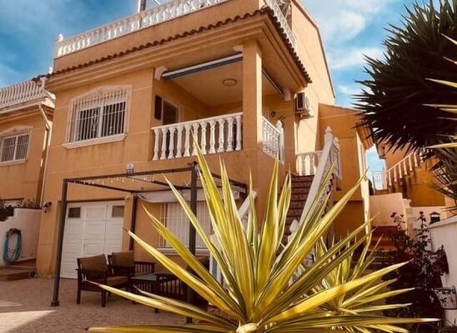 3 soveværelse Villa til salg i Villamartin, Orihuela med swimmingpool - € 299.950 (Ref: 10162023)