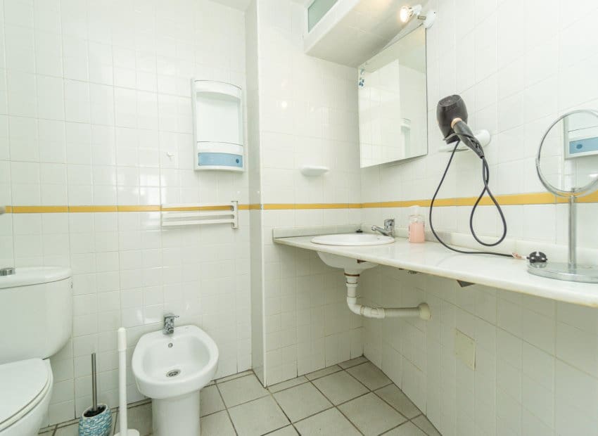 2 bedroom Penthouse for sale in Playa Flamenca with pool garage - € 239,000 (Ref: 10162025)