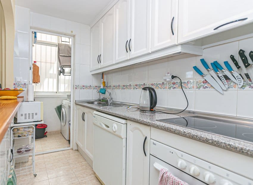 3 bedroom Penthouse for sale in Playa Flamenca with pool garage - € 199,000 (Ref: 10162031)