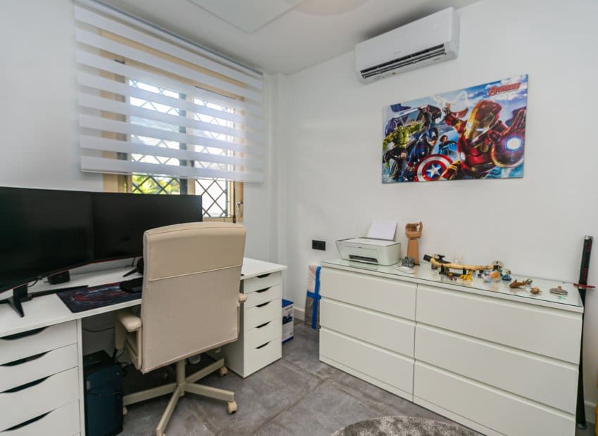 3 chambre Villa/Maison Semi-Mitoyenne à vendre à Pilar de la Horadada avec piscine garage - 395 000 € (Ref: 10162034)