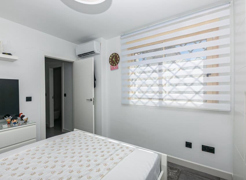 3 chambre Villa/Maison Semi-Mitoyenne à vendre à Pilar de la Horadada avec piscine garage - 395 000 € (Ref: 10162034)
