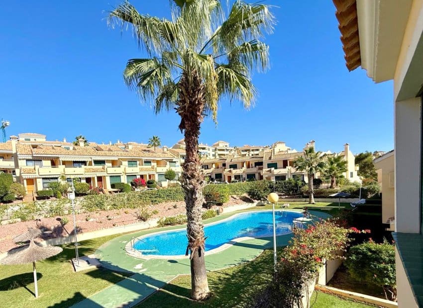 2 sovrum Hus till salu i Campoamor med pool - 239 000 € (Ref: 10173911)