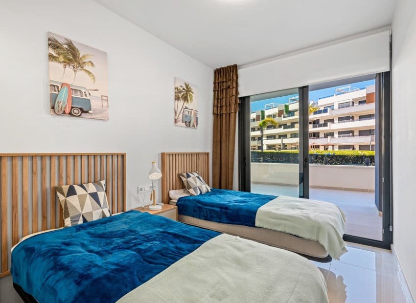 3 slaapkamer Appartement te koop in Playa Flamenca met zwembad garage - € 589.900 (Ref: 10173913)