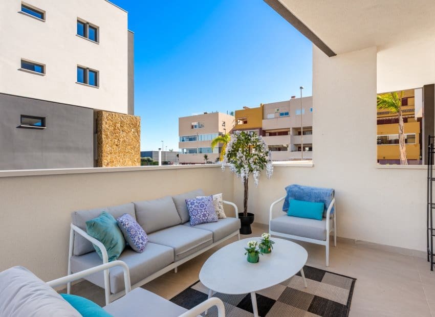 3 slaapkamer Appartement te koop in Playa Flamenca met zwembad garage - € 589.900 (Ref: 10173913)