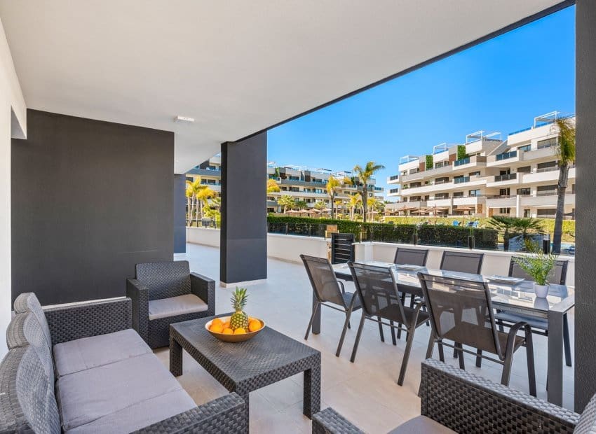 3 slaapkamer Appartement te koop in Playa Flamenca met zwembad garage - € 589.900 (Ref: 10173913)