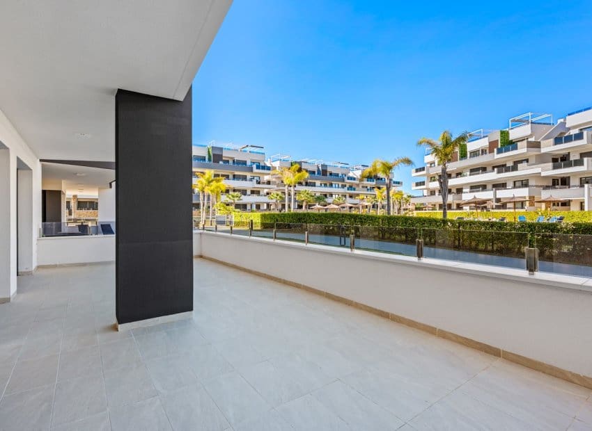 3 slaapkamer Appartement te koop in Playa Flamenca met zwembad garage - € 589.900 (Ref: 10173913)