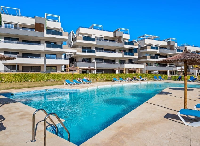 3 slaapkamer Appartement te koop in Playa Flamenca met zwembad garage - € 589.900 (Ref: 10173913)