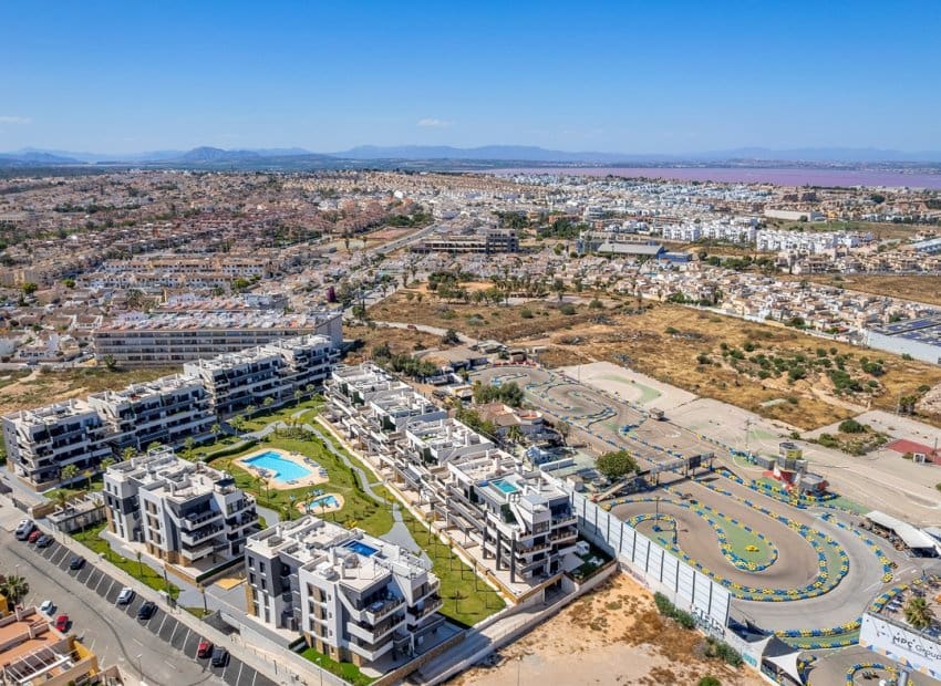 3 slaapkamer Appartement te koop in Playa Flamenca met zwembad garage - € 589.900 (Ref: 10173913)