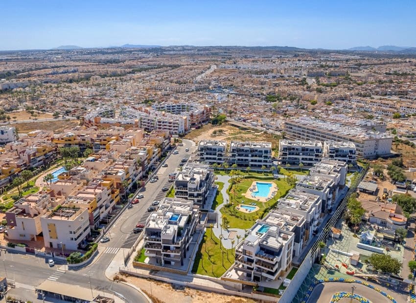 3 slaapkamer Appartement te koop in Playa Flamenca met zwembad garage - € 589.900 (Ref: 10173913)