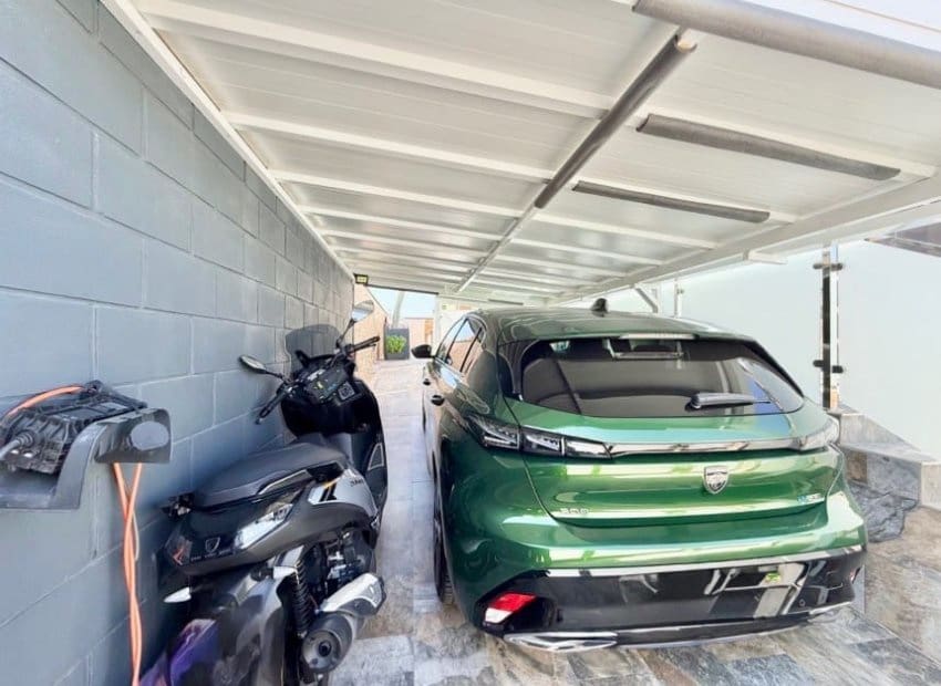 3 makuuhuone Huvila myytävänä paikassa Orihuela Costa mukana uima-altaan 
autotalli - 570 000 € (Ref: 10173917)