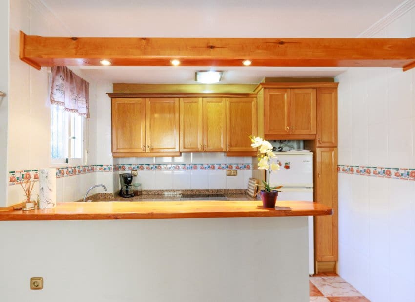 2 slaapkamer Rijtjeshuis te koop in Villamartin met zwembad garage - € 210.000 (Ref: 10173921)