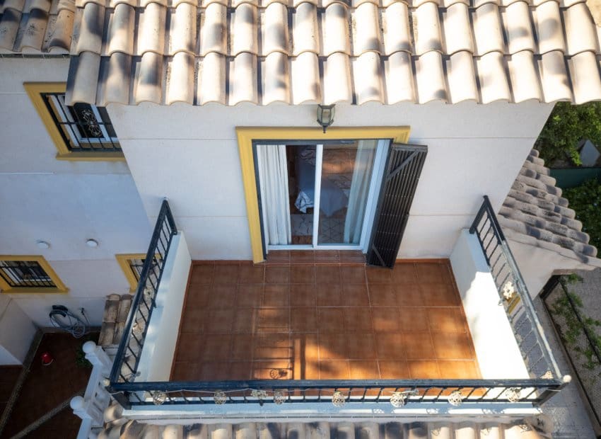 2 slaapkamer Rijtjeshuis te koop in Villamartin met zwembad garage - € 210.000 (Ref: 10173921)