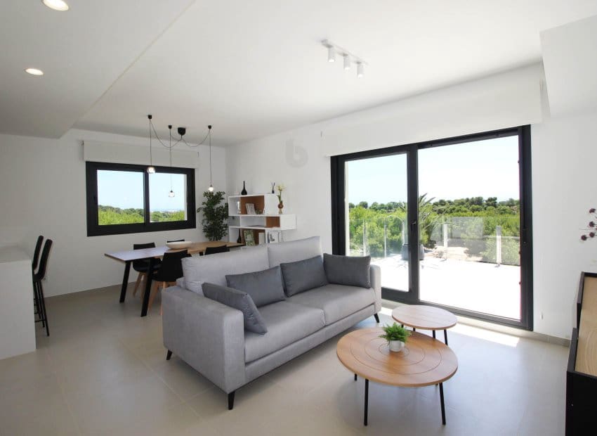 3 sypialnia Apartament na sprzedaż w Pinar de Campoverde z basenem garażem - 329 900 € (Ref: 10174254)