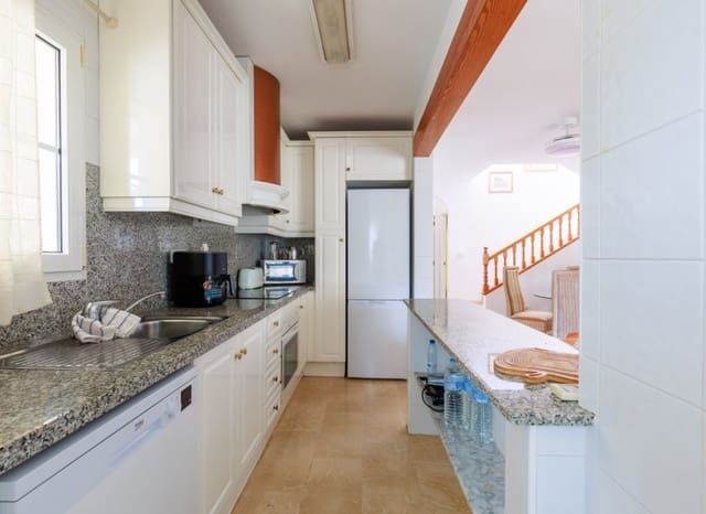 3 chambre Villa/Maison Semi-Mitoyenne à vendre à Las Ramblas Golf, Orihuela avec piscine garage - 269 000 € (Ref: 10177584)