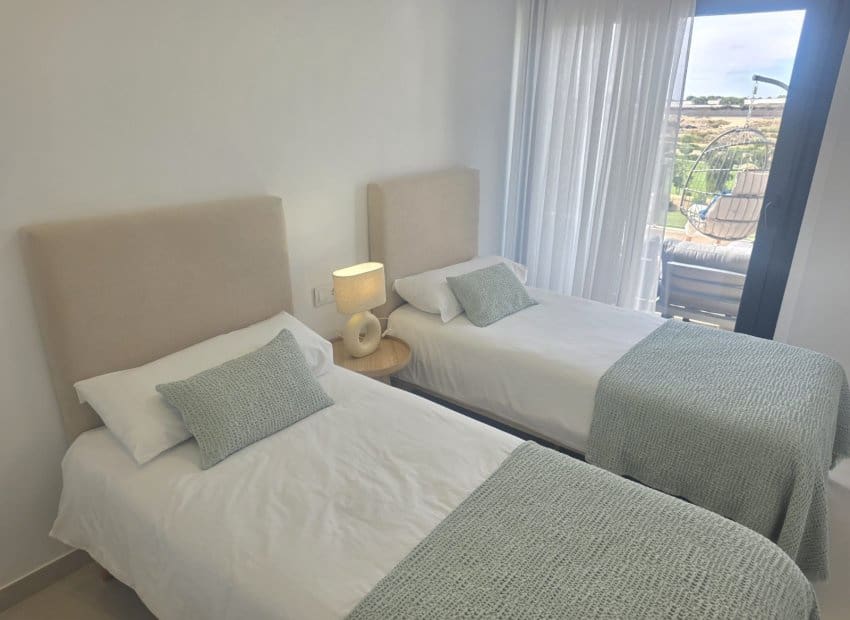Ático de 2 habitaciones en Pilar de la Horadada en venta con piscina garaje - 346.000 € (Ref: 10180602)