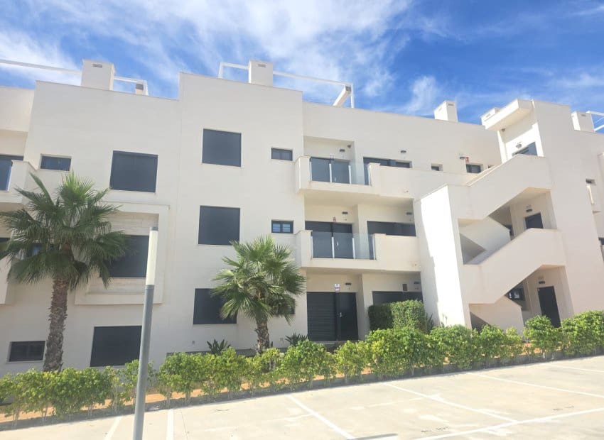Ático de 2 habitaciones en Pilar de la Horadada en venta con piscina garaje - 346.000 € (Ref: 10180602)