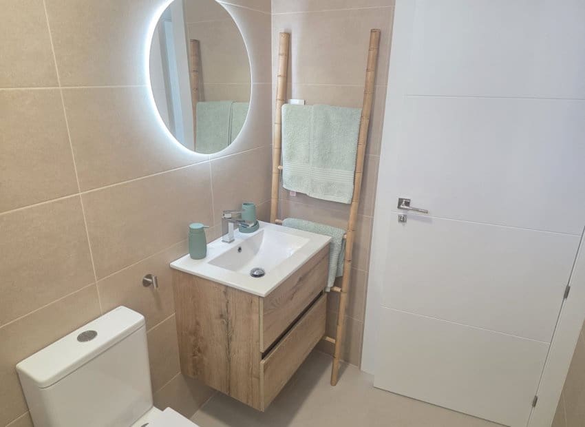 Ático de 2 habitaciones en Pilar de la Horadada en venta con piscina garaje - 346.000 € (Ref: 10180602)