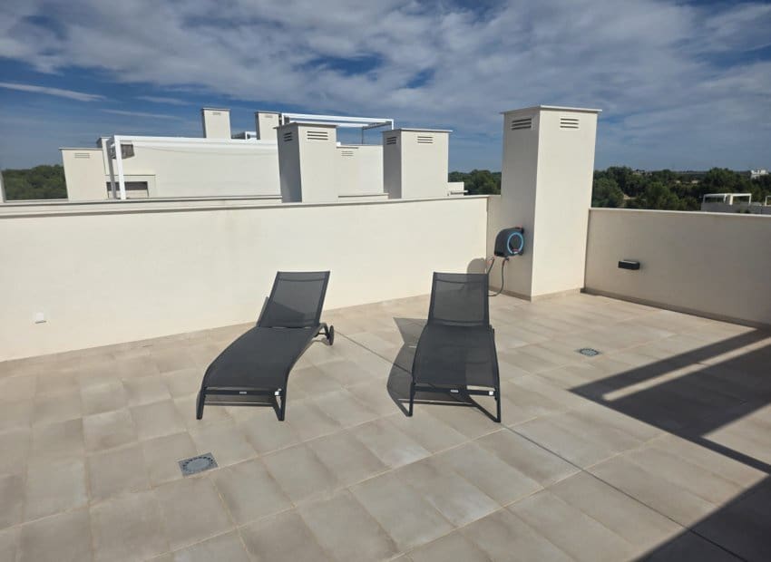 Ático de 2 habitaciones en Pilar de la Horadada en venta con piscina garaje - 346.000 € (Ref: 10180602)