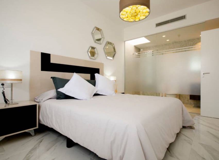 4 bedroom Villa for sale in Orihuela Costa - € 995,000 (Ref: 9368211)