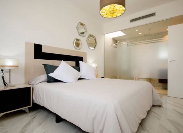 4 slaapkamer Villa te koop in Campoamor, Orihuela - € 1.129.000 (Ref: 9368212)