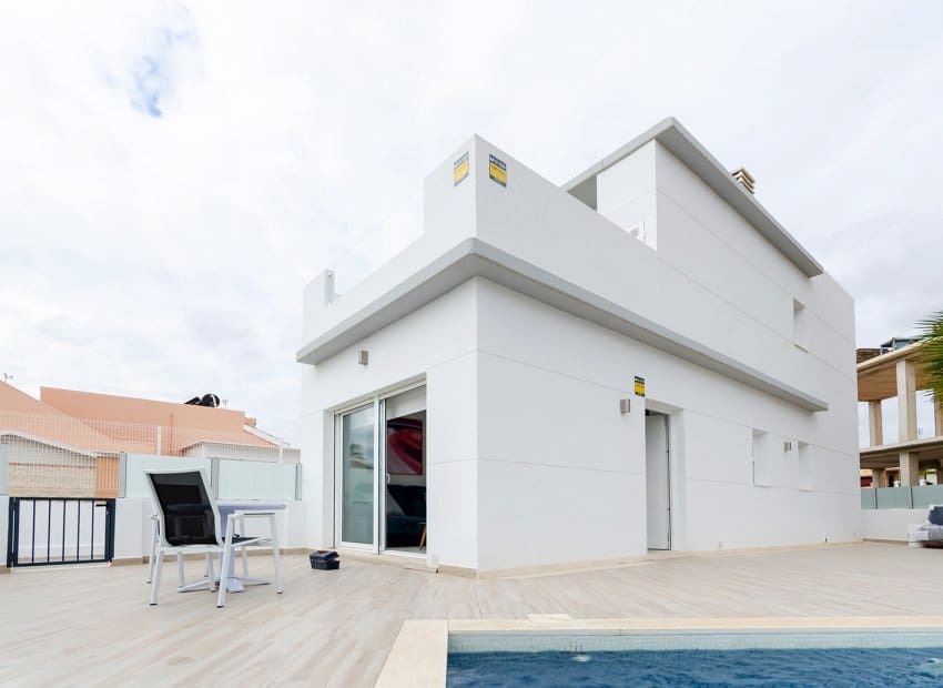 3 slaapkamer Huis te koop in Torrevieja - € 409.000 (Ref: 9368233)