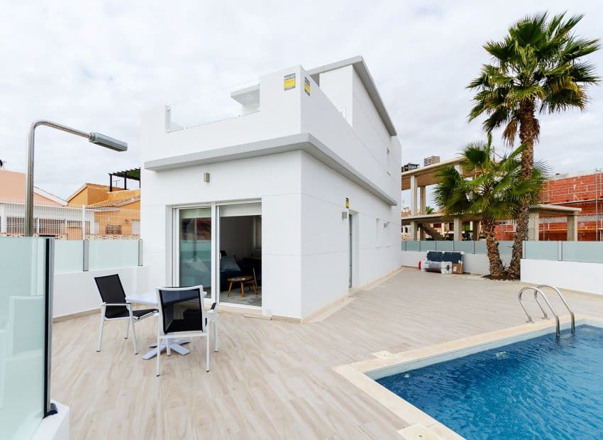 3 slaapkamer Huis te koop in Torrevieja - € 409.000 (Ref: 9368233)