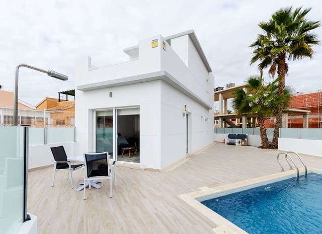 Casa de 3 habitaciones en El Chaparral - La Siesta - La Torreta, Torrevieja en venta - 409.000 € (Ref: 9368233)