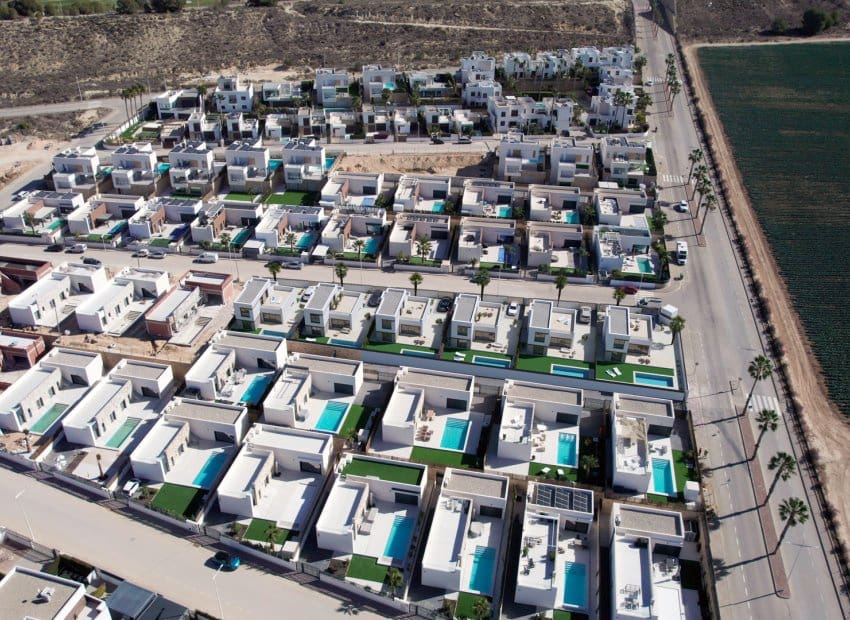 Chalet de 3 habitaciones en Algorfa en venta - 535.000 € (Ref: 9368245)