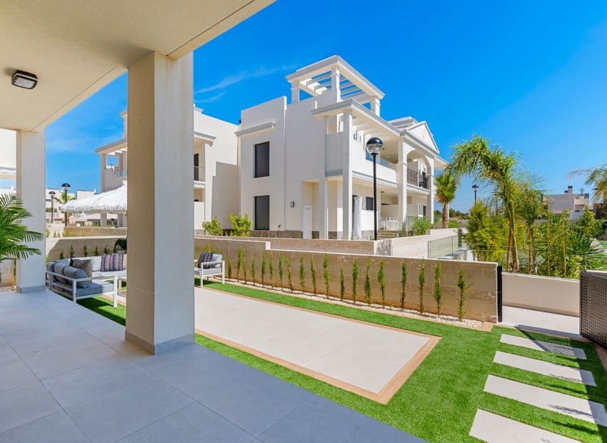 2 soveværelse Lejlighed til salg i Ciudad Quesada med swimmingpool - € 310.000 (Ref: 9368257)