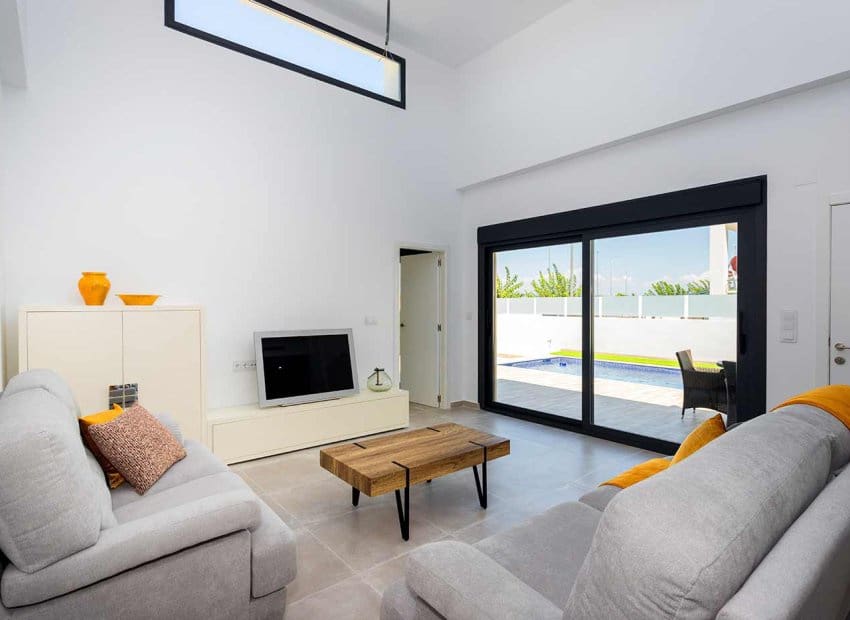 3 Zimmer Villa zu verkaufen in Daya Nueva - 349.000 € (Ref: 9368261)