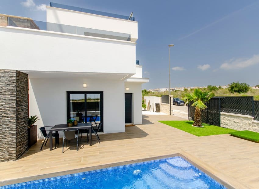 3 bedroom Villa for sale in Orihuela Costa - € 465,000 (Ref: 9368274)