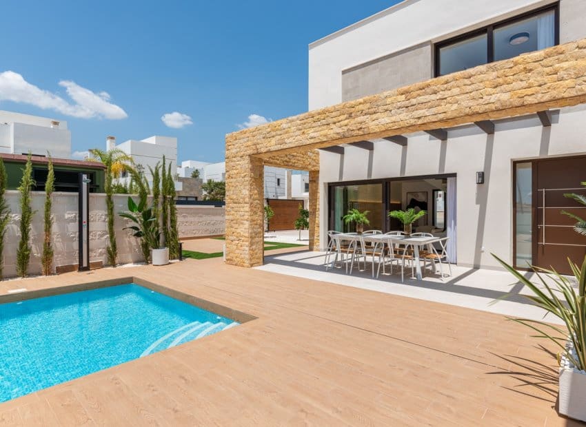 3 bedroom Villa for sale in Ciudad Quesada - € 884,450 (Ref: 9368322)