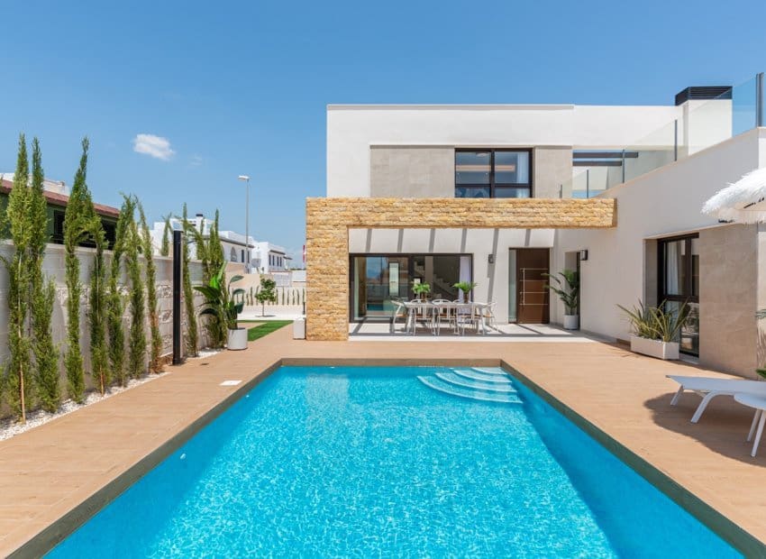 3 bedroom Villa for sale in Ciudad Quesada - € 884,450 (Ref: 9368322)