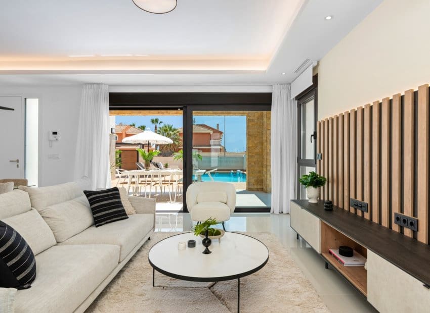 3 bedroom Villa for sale in Ciudad Quesada - € 884,450 (Ref: 9368322)