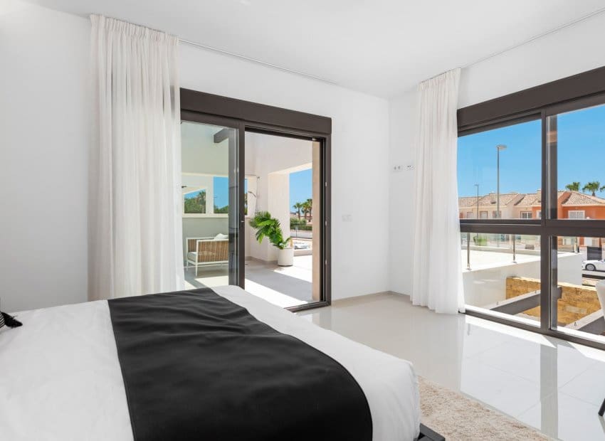 3 bedroom Villa for sale in Ciudad Quesada - € 884,450 (Ref: 9368322)