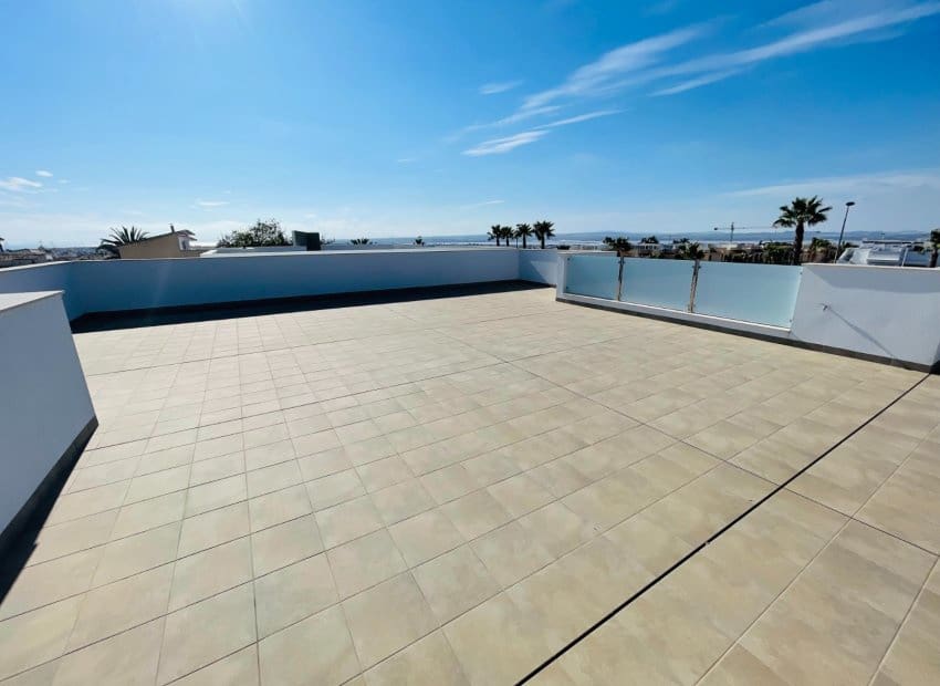 Chalet de 5 habitaciones en Torrevieja en venta - 980.000 € (Ref: 9368356)