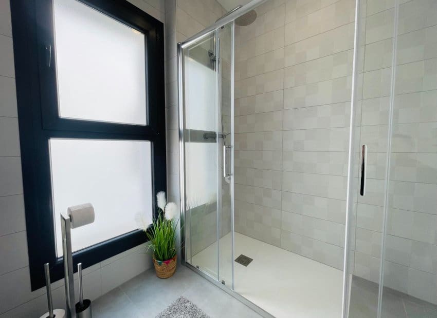 Chalet de 5 habitaciones en Torrevieja en venta - 980.000 € (Ref: 9368356)