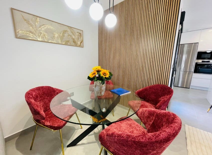 Chalet de 5 habitaciones en Torrevieja en venta - 980.000 € (Ref: 9368356)