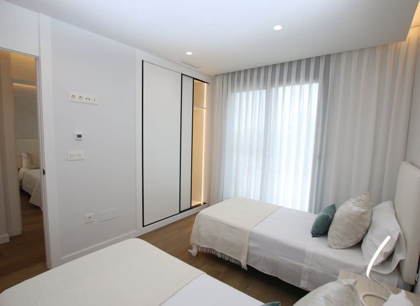 3 bedroom Villa for sale in Pilar de la Horadada - € 725,000 (Ref: 9368390)